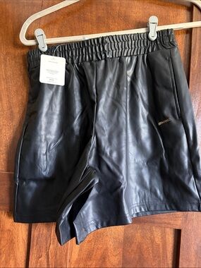Fabletics womens Black Faux Leather Elastic-Waist Shorts